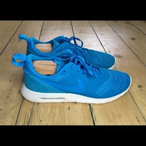 Nike Air Max Tavas Men’s Size 12 Sneakers